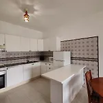 2a Palmeiras Com Piscina - Casas & Papeis *