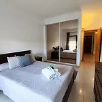 2a Palmeiras Com Piscina - Casas & Papeis * Armação de Pêra