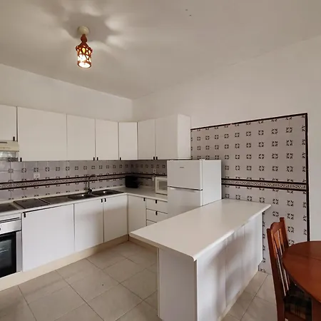 2a Palmeiras Com Piscina - Casas & Papeis *