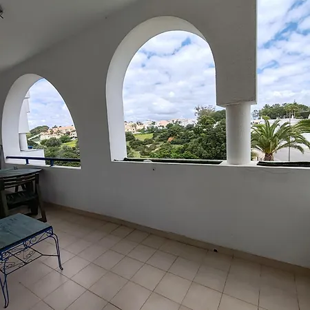 2a Palmeiras Com Piscina - Casas & Papeis Armacao de Pera