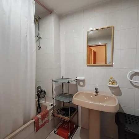 2a Palmeiras Com Piscina - Casas & Papeis * Armacao de Pera