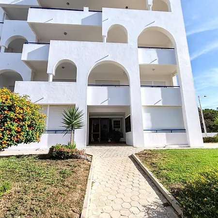 Appartement 2a Palmeiras Com Piscina - Casas & Papeis *